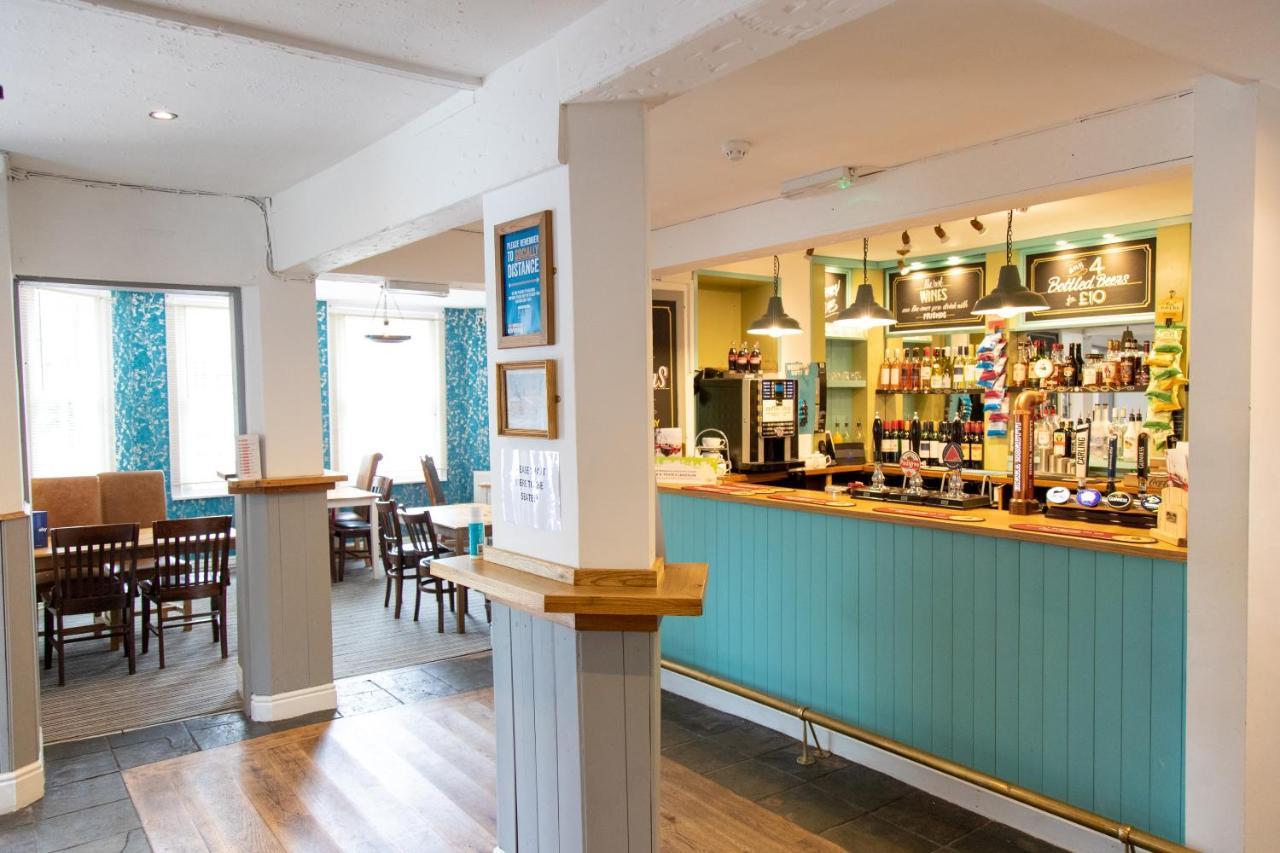 The Unicorn Inn Newton Solney ภายนอก รูปภาพ