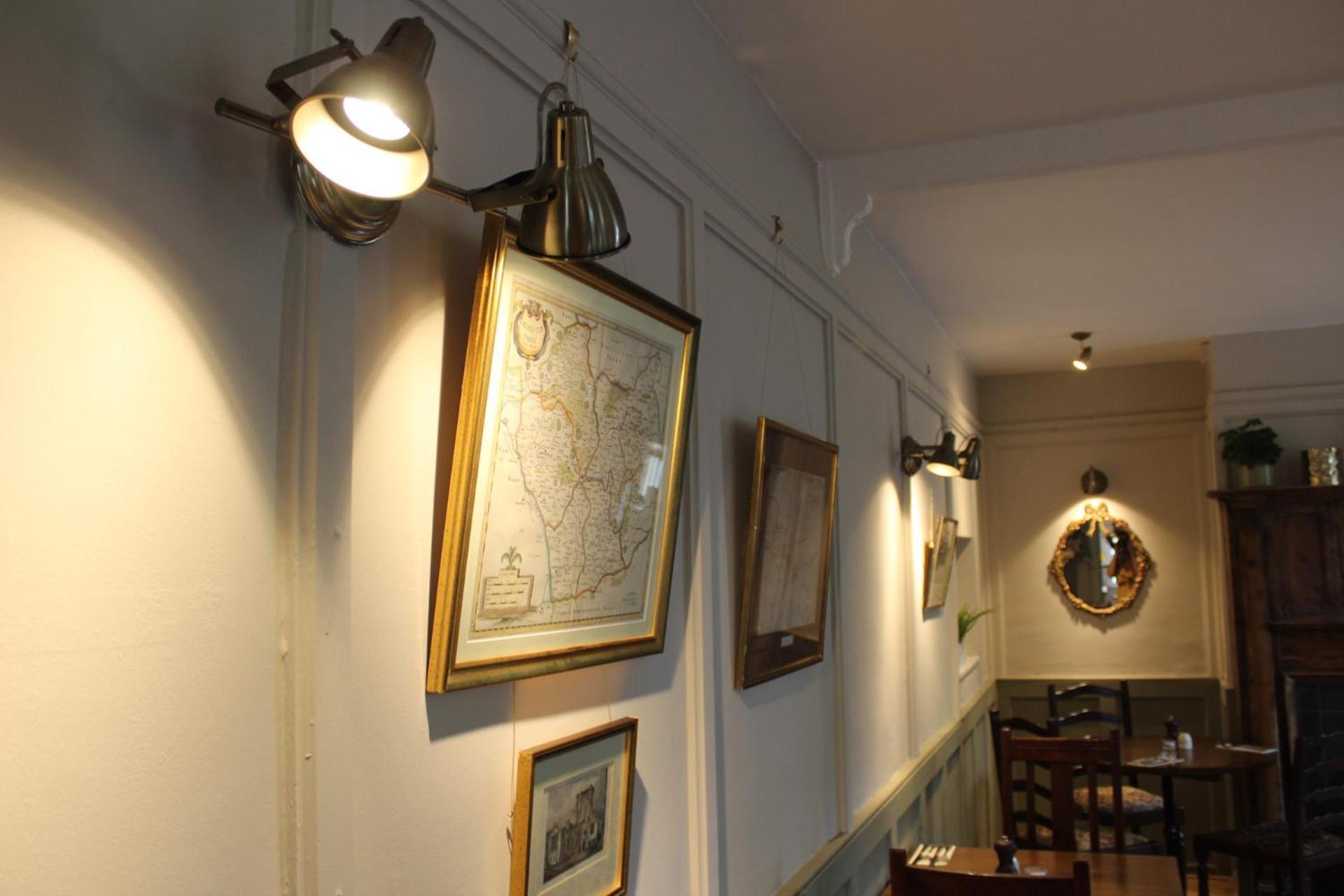 The Unicorn Inn Newton Solney ภายนอก รูปภาพ